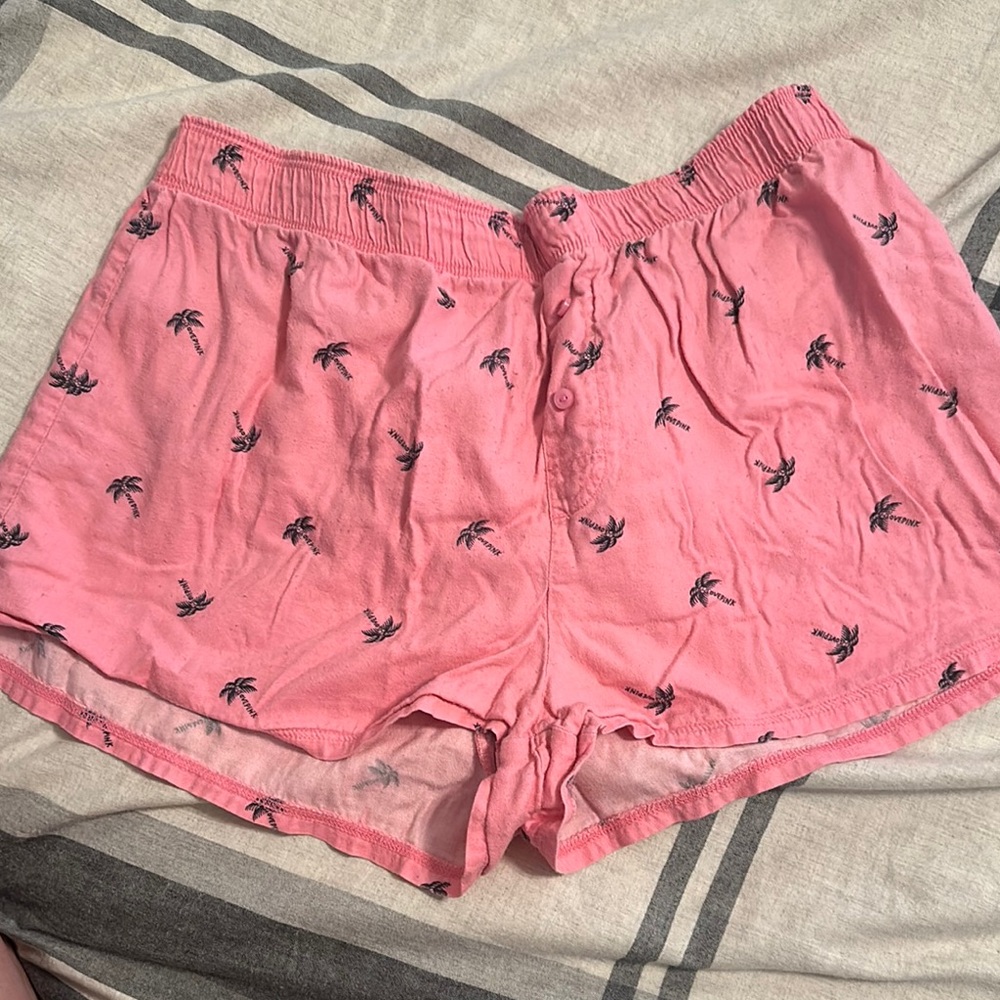 Pink Palm Tree Women's Shorts
